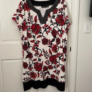 Super cute Susan Graver T shirt dress. Easy dressing! Perfect for summer!